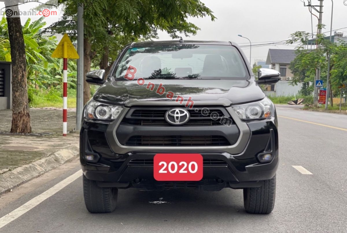 Toyota Hilux 2.4L 4x2 AT