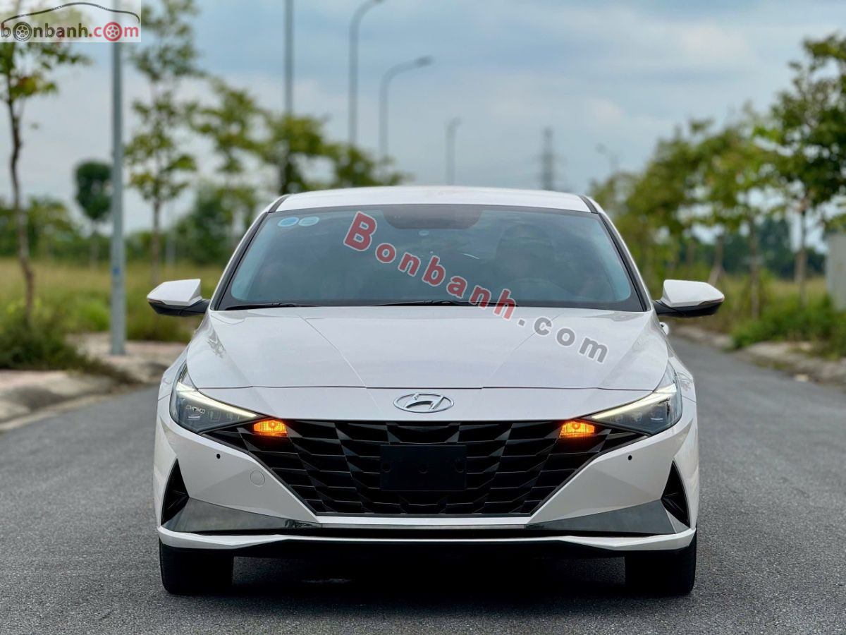 Hyundai Elantra 2.0 AT Cao cấp