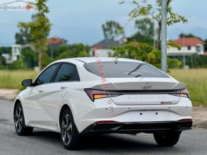 Xe Hyundai Elantra 2.0 AT Cao cấp 2022