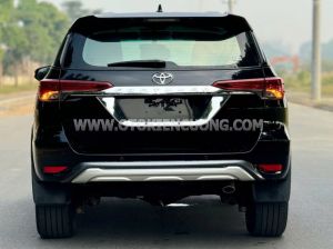 Xe Toyota Fortuner 2.7V 4x2 AT 2017