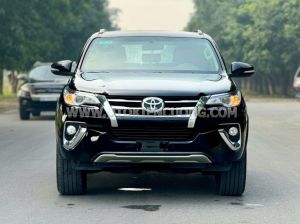 Xe Toyota Fortuner 2.7V 4x2 AT 2017