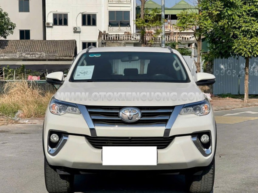 Toyota Fortuner 2.7V 4x2 AT