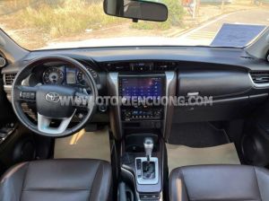 Xe Toyota Fortuner 2.7V 4x2 AT 2020