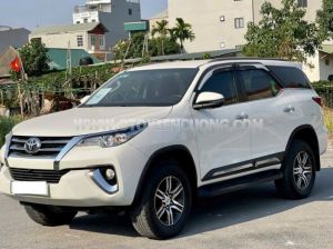 Xe Toyota Fortuner 2.7V 4x2 AT 2020