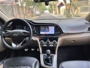 Xe Hyundai Elantra 1.6 MT 2021