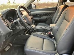 Xe Mitsubishi Outlander 2.0 CVT 2019