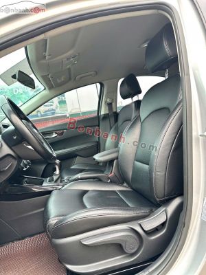 Xe Kia Cerato 1.6 MT 2018