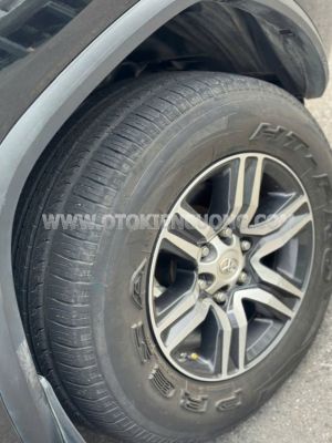 Xe Toyota Fortuner 2.4G 4x2 AT 2021