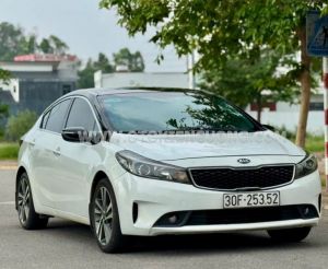 Xe Kia Cerato 1.6 MT 2018