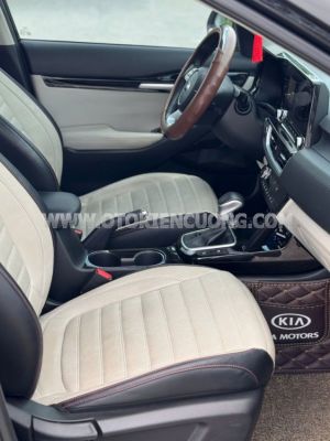 Xe Kia Seltos Premium 1.4 AT 2020