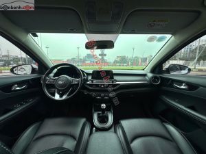 Xe Kia Cerato 1.6 MT 2018