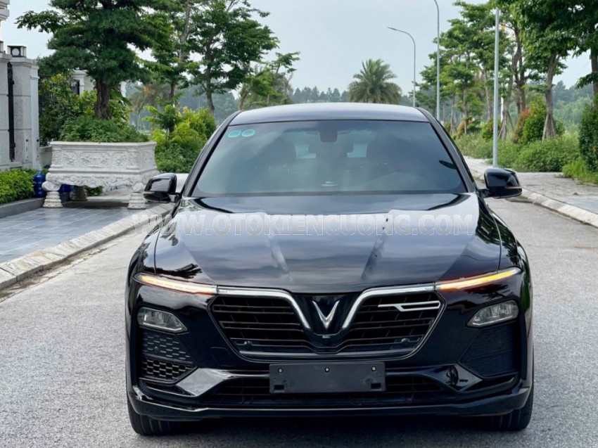 VinFast Lux A 2.0 Tiêu chuẩn 2022