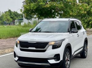 Xe Kia Seltos Deluxe 1.4 AT 2022