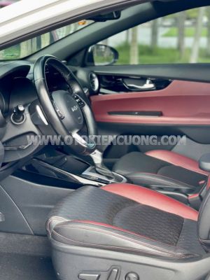 Xe Kia K3 Premium 2.0 AT 2022