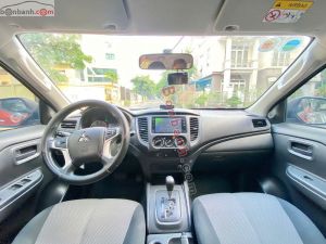 Xe Mitsubishi Triton 4x2 AT 2022