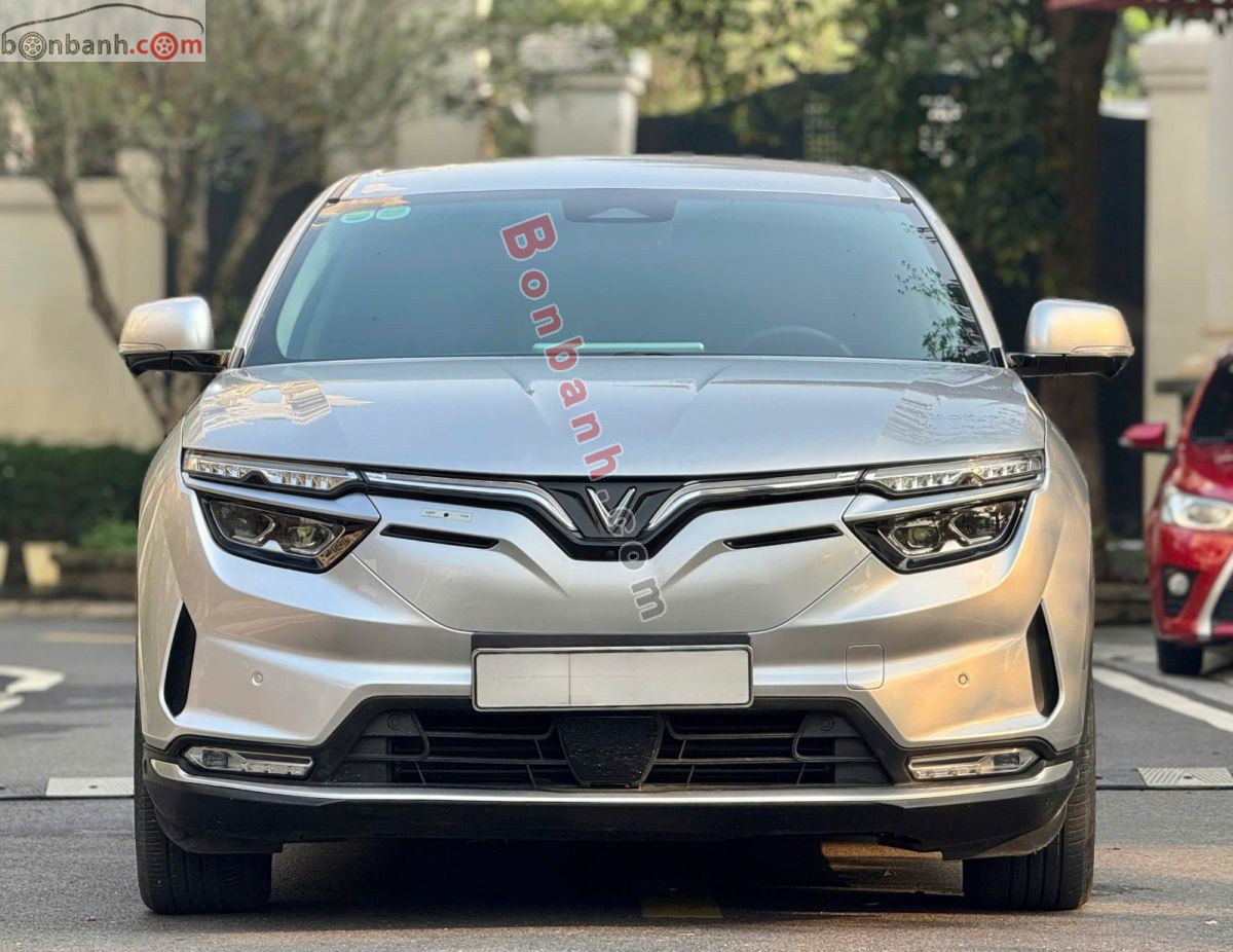 VinFast VF8 Eco AWD 2024