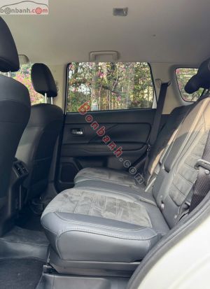 Xe Mitsubishi Outlander 2.0 CVT 2024