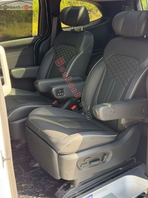 Xe Hyundai Custin Cao Cấp 2.0T 2024