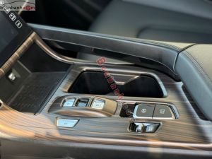 Xe Hyundai Custin Cao Cấp 2.0T 2024