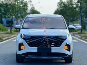 Xe Hyundai Custin Cao Cấp 2.0T 2024