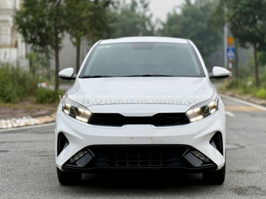 Kia K3 Luxury 1.6 AT