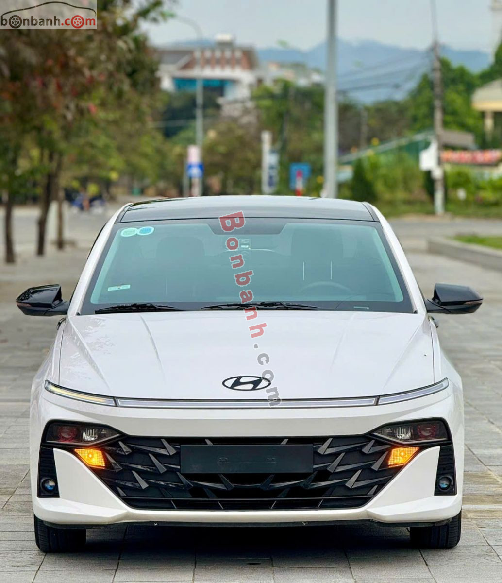 Hyundai Accent Đặc biệt 1.5 AT