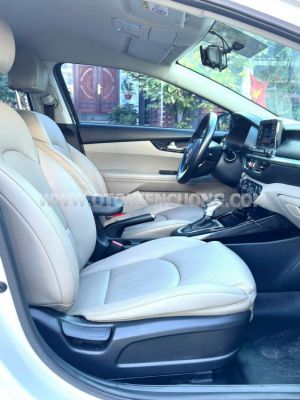 Xe Kia Cerato 1.6 AT Deluxe 2019