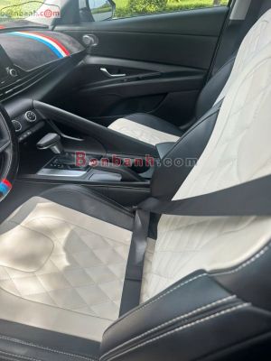 Xe Hyundai Elantra 1.6 AT Tiêu chuẩn 2023