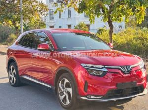 Xe VinFast VF8 Eco AWD 2023