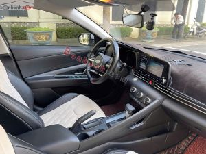 Xe Hyundai Elantra 1.6 AT Tiêu chuẩn 2023