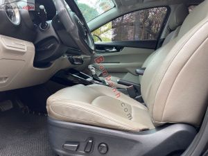 Xe Kia Cerato 1.6 AT Luxury 2020