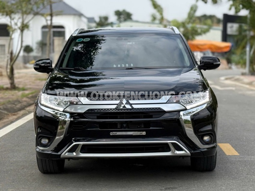 Mitsubishi Outlander 2.0 CVT 2023