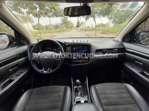 Xe Mitsubishi Outlander 2.0 CVT 2023