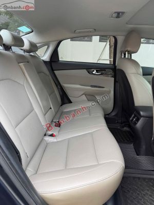 Xe Kia Cerato 1.6 AT Luxury 2020