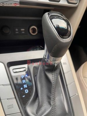 Xe Hyundai Elantra 1.6 AT 2021