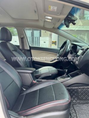 Xe Kia Cerato 1.6 AT 2017