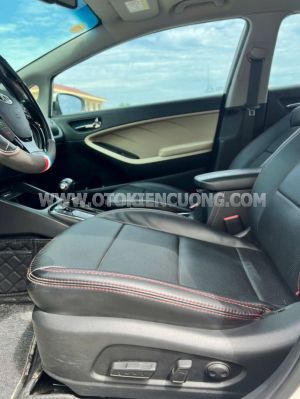 Xe Kia Cerato 1.6 AT 2017