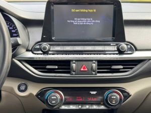 Xe Kia Cerato 1.6 AT Luxury 2019