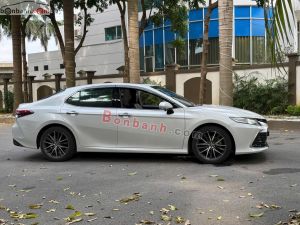 Xe Toyota Camry 2.0Q 2023