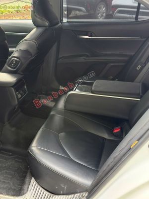 Xe Toyota Camry 2.0Q 2023