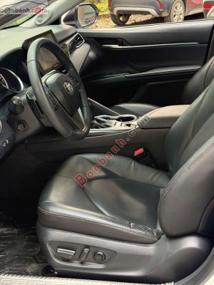 Xe Toyota Camry 2.0Q 2023