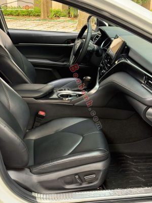 Xe Toyota Camry 2.0Q 2023