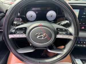 Xe Hyundai Elantra 2.0 AT Cao cấp 2022