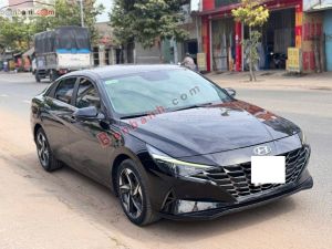 Xe Hyundai Elantra 2.0 AT Cao cấp 2022