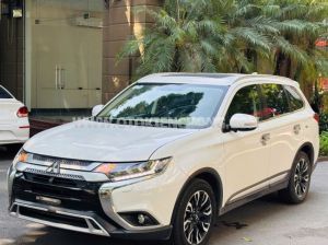 Xe Mitsubishi Outlander 2.0 CVT Premium 2020