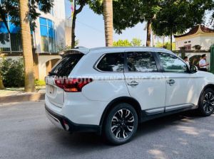 Xe Mitsubishi Outlander 2.0 CVT Premium 2020